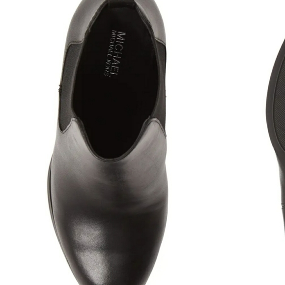 Michael Kors Each Lottie Booties - Picture 11 of 11